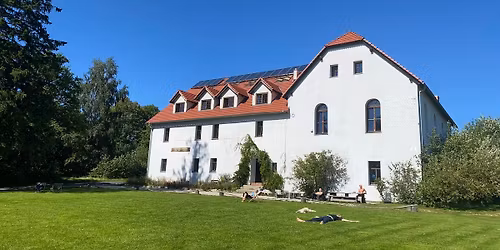 Odosobnienie medytacyjne z mistrzem zen Alexander Poraj-\u017bakiejem w G\u00f3rach Izerskich.