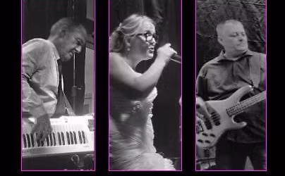 Fredagsbar p\u00e5 Kongebryg med Kom Tilbage Nu