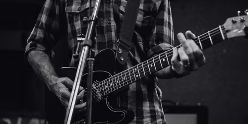 Sunday Arvo at The Old Bar