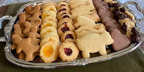 Among the Leaves so Green \ud83c\udf84\ud83c\udf85