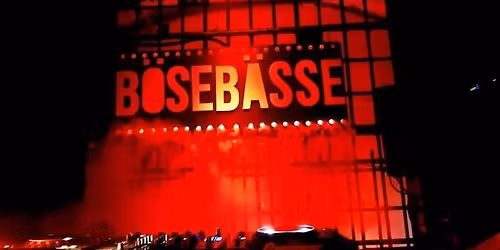 (B\u00d6SEB\u00c4SSE) CIRCLE @ RED ROOM