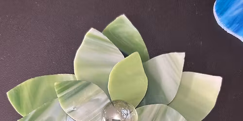 12-28-25 Beginners Stained Glass Kit Making - Succulents