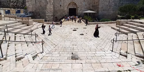 "\u041f\u0430\u043b\u0435\u0441\u0442\u0438\u043d\u0441\u043a\u0438\u0439" \u0418\u0435\u0440\u0443\u0441\u0430\u043b\u0438\u043c \u0441 \u041f\u0430\u0448\u0435\u0439 \u0411\u0435\u0440\u043d\u0448\u0442\u0435\u0439\u043d\u043e\u043c