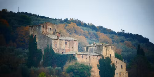 Eremi e castelli della Montagnola