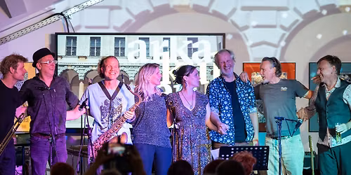 ARKADENKULTUR #94 Saisonstart: Risikogruppe & G\u00e4ste