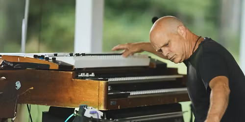 John Medeski, Billy Martin, Nels Cline, Scott Metzger in City of New York