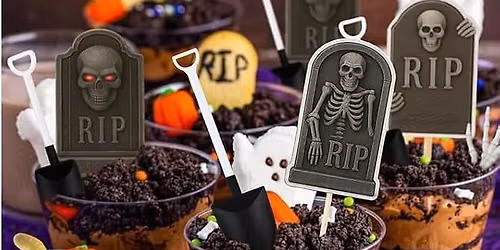 \ud83d\udc7b SPOOKY GRAVEYARD DIRT CUP PARTY! \ud83c\udf83