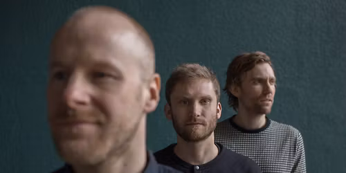 H\u00f8vikodden vibrerer: Erlend Apneseth Trio