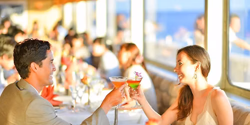 Honolulu: Five Star Sunset Dinner Cruise - Fri\/Sat