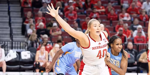 Parking Omaha Mavericks at Nebraska Cornhuskers Womens Basketball