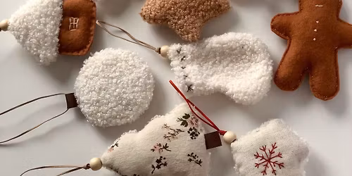 FELT CHRISTMAS ORNAMENT- WORKSHOP