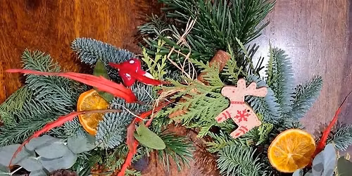 \u015awi\u0105teczne warsztaty wyplatania wiank\u00f3w \ud83c\udf84\ud83c\udf38\u2728 #\u015bwi\u0119ta #warsztaty #wianki #rado\u015b\u0107 #tworzenie