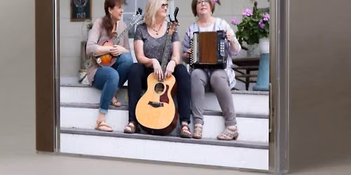 Voices Three with Mat Morris at The Arts Oasis