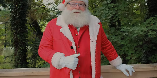 Santa visits Odd Balls - Family Fun - FREE pictures - OVER 100 Vendors