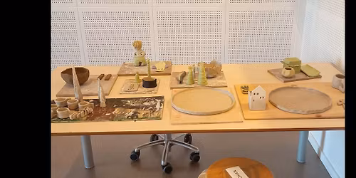 Keramikv\u00e6rksted fredag aften og l\u00f8rdag dag.
