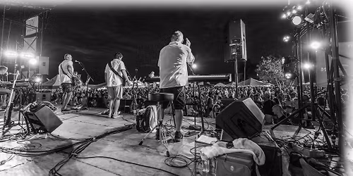 HEAVY RESCUE AT THE PUB ON PARK