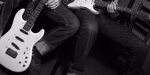 Janeys duo at Pines Pizza