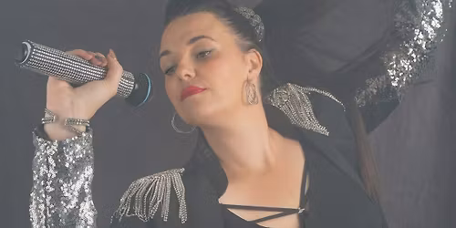 CHARLOTTE LOUISE @ The Ship