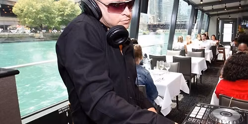 Mother's Day Premier Plus Brunch Cruise on the Chicago River