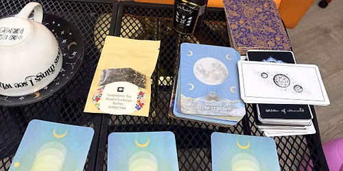 Iamjeisiany tea leaf reader