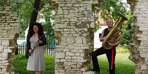 Valeria's Klezmer Chariot @ Larry's Corner