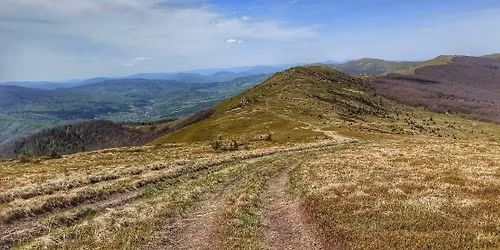 Pikuj - najwy\u017cszy szczyt Bieszczad 3 dni