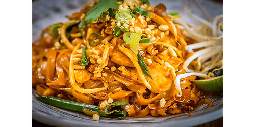 Cook Pad Thai That's Better Than Takeout - Cooking Class in Minneapolis | Classpop!\u2122