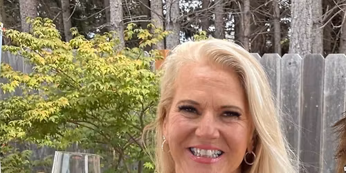 Friday night at Generations Bar and Grill with Barbara Cecil