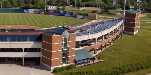 Hill City Howlers at Salem RidgeYaks at Salem Memorial Ballpark - Carilion Clinic Field