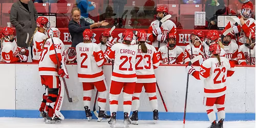 Parking Holy Cross Crusaders at Boston University Terriers Womens Hockey