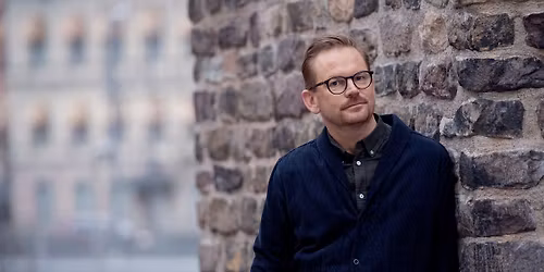 F\u00f6rfattarbes\u00f6k: Simon Sorgenfrei om sin bok \u00d6ppna era hj\u00e4rtan