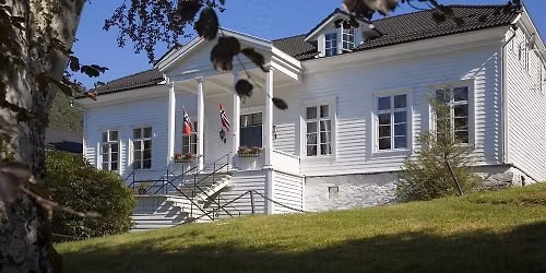 \ud83c\uddf3\ud83c\uddf417.mai frokost p\u00e5 Fjordslottet\ud83c\uddf3\ud83c\uddf4