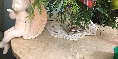 Workshop: Annual Festive Holiday Arrangement