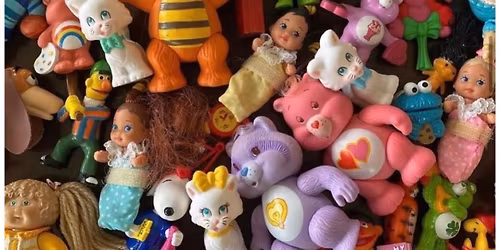 Junk in the Trunk\u2019s Christmas Toy Swap