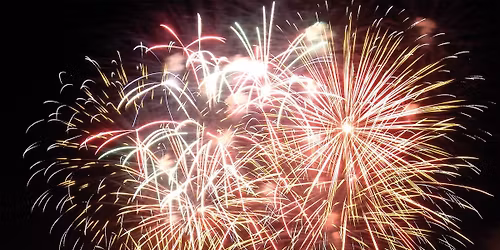 Abschlussfeuerwerk Harburger Weihnachtsmarkt