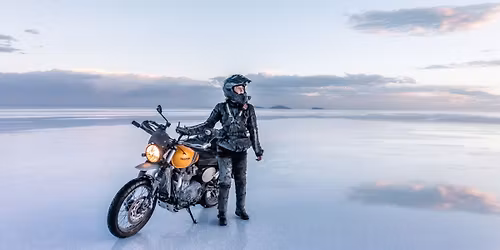 Fr\u00e5n djungel till glaci\u00e4r \u2013 ensam p\u00e5 motorcykel