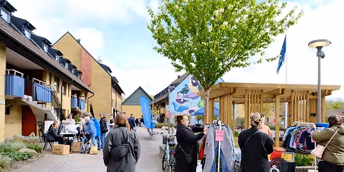 Stadsdelsloppis p\u00e5 Papegojan