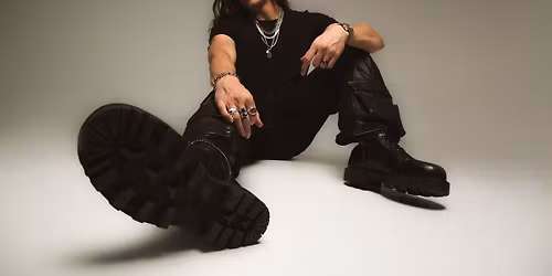 Sullivan King - The Pyrle