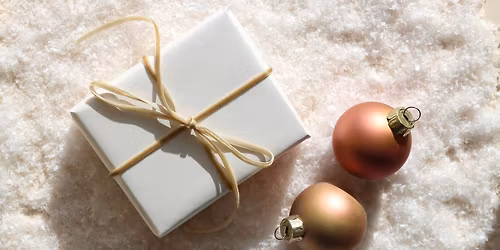 Free Wrap Weekend at Token \ud83c\udf81