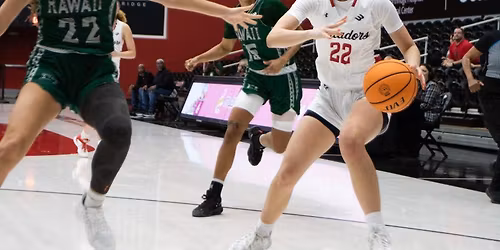 CSUN Matadors at Hawaii Rainbow Warriors Womens Volleyball at Bankoh Arena at Stan Sheriff Center