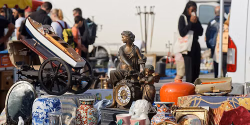 Brocante familiale au jardin