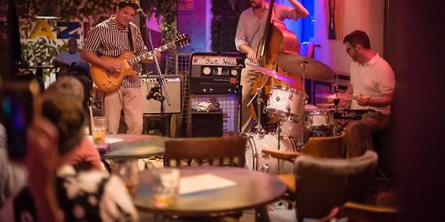 DeLorean Tri\u00f3 - Jazz a Dunaparton