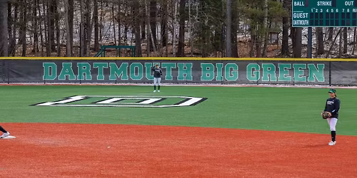 Parking Dartmouth Big Green at Harvard Crimson Mens Hockey