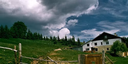 \u041f\u043e\u0445\u043e\u0434 \u0434\u043e \u0425\u0438\u0436\u0430 \u041f\u0430\u0441\u043a\u0430\u043b \u0438 \u0432\u0440\u044a\u0445 \u041a\u043e\u0441\u0438\u0446\u0430