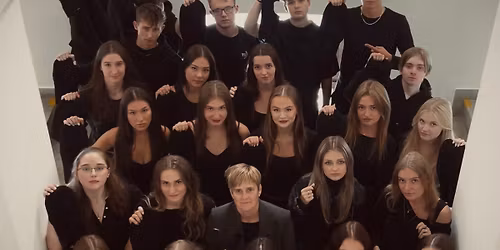 Maturitn\u00ed ples 4OB