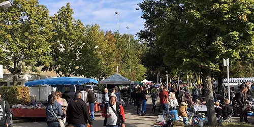 Gro\u00dfer Flohmarkt UNI-Gel\u00e4nde Stuttgart-Vaihingen