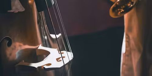 Lyrik & Jazz: \u201e100 Jahre Miles Davis\u201c mit Dominic Raacke & Martin-Auer-Trio