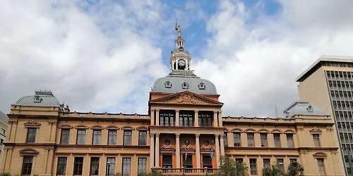 Pretoria History walking adventure. Melrose House , Ou Raadsaal!