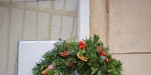 Christmas wreath making workshop at Fulham Palace