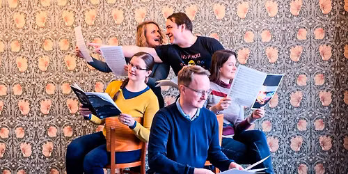 V\u00e4re\u00e4 Goes Movies